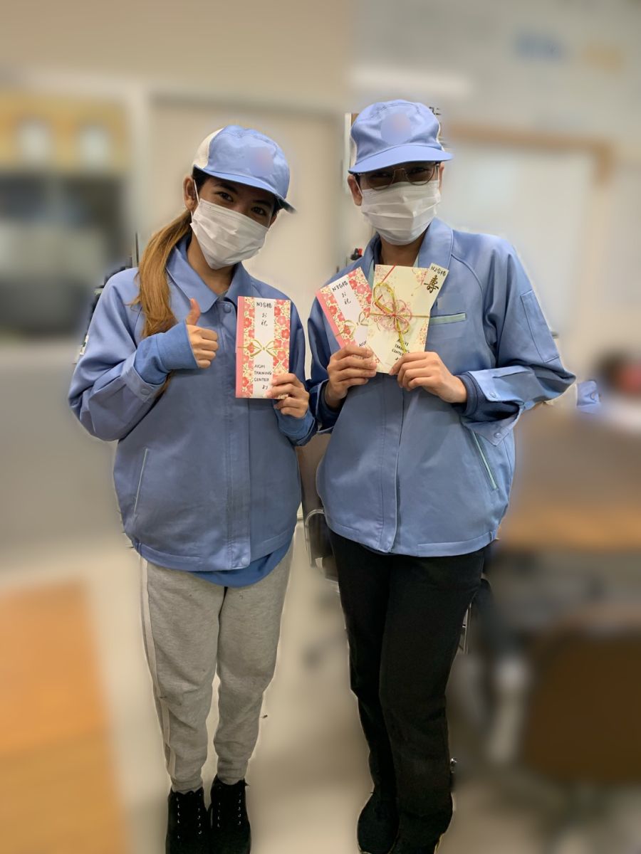 日本語能力試験N2合格者のおふたり